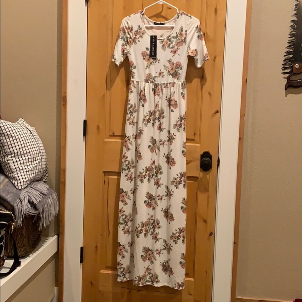 New with tags white floral dress